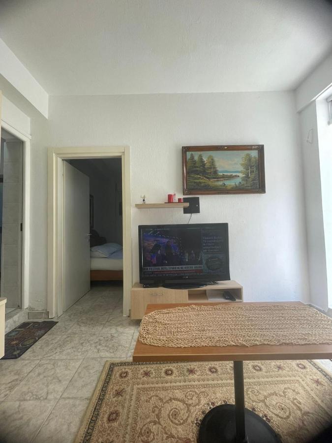 Apartament 地拉那 外观 照片